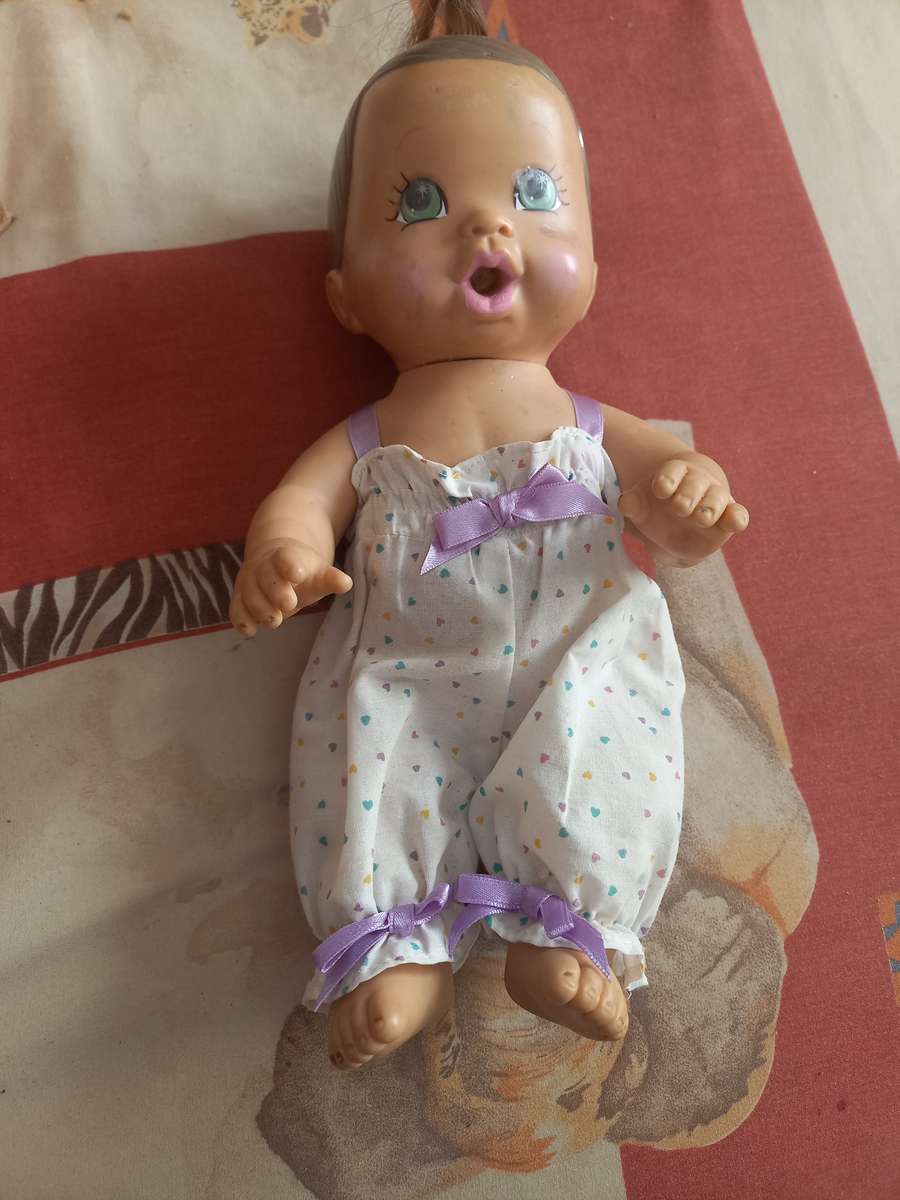 Squeeking Doll