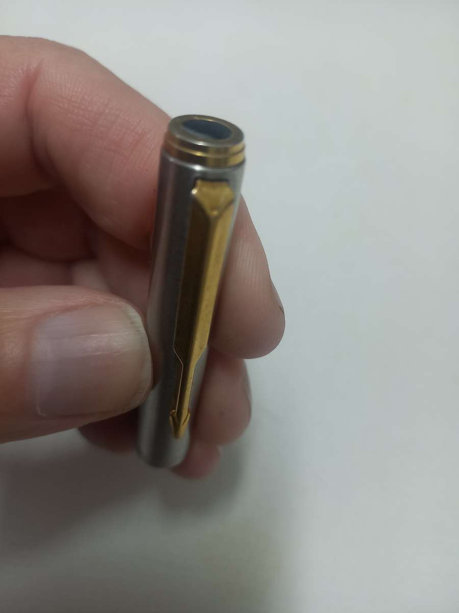 Parker Stainless steel Fountain pen with gold trim