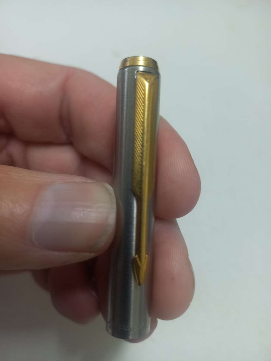 Parker Stainless steel Fountain pen with gold trim
