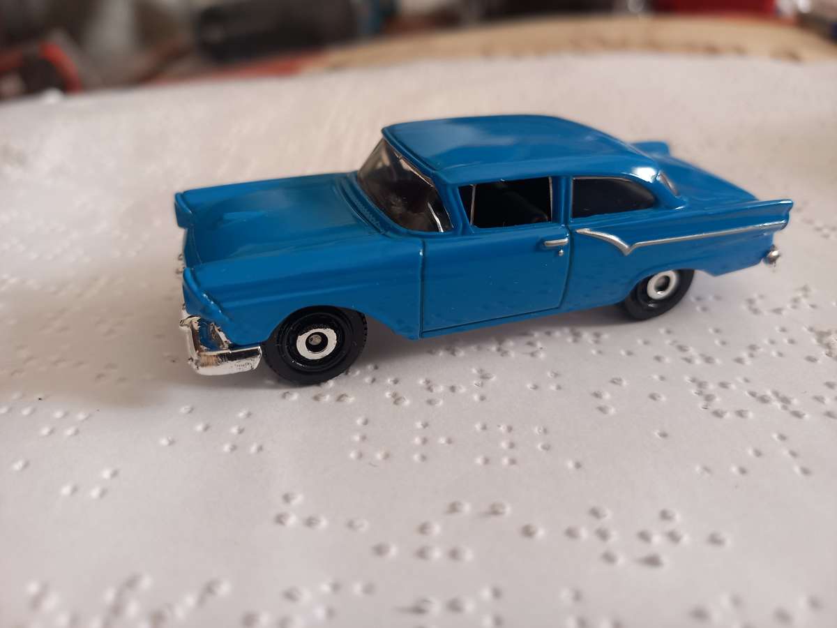 Matchbox 1957 Ford Custom 500 - non SA colour release