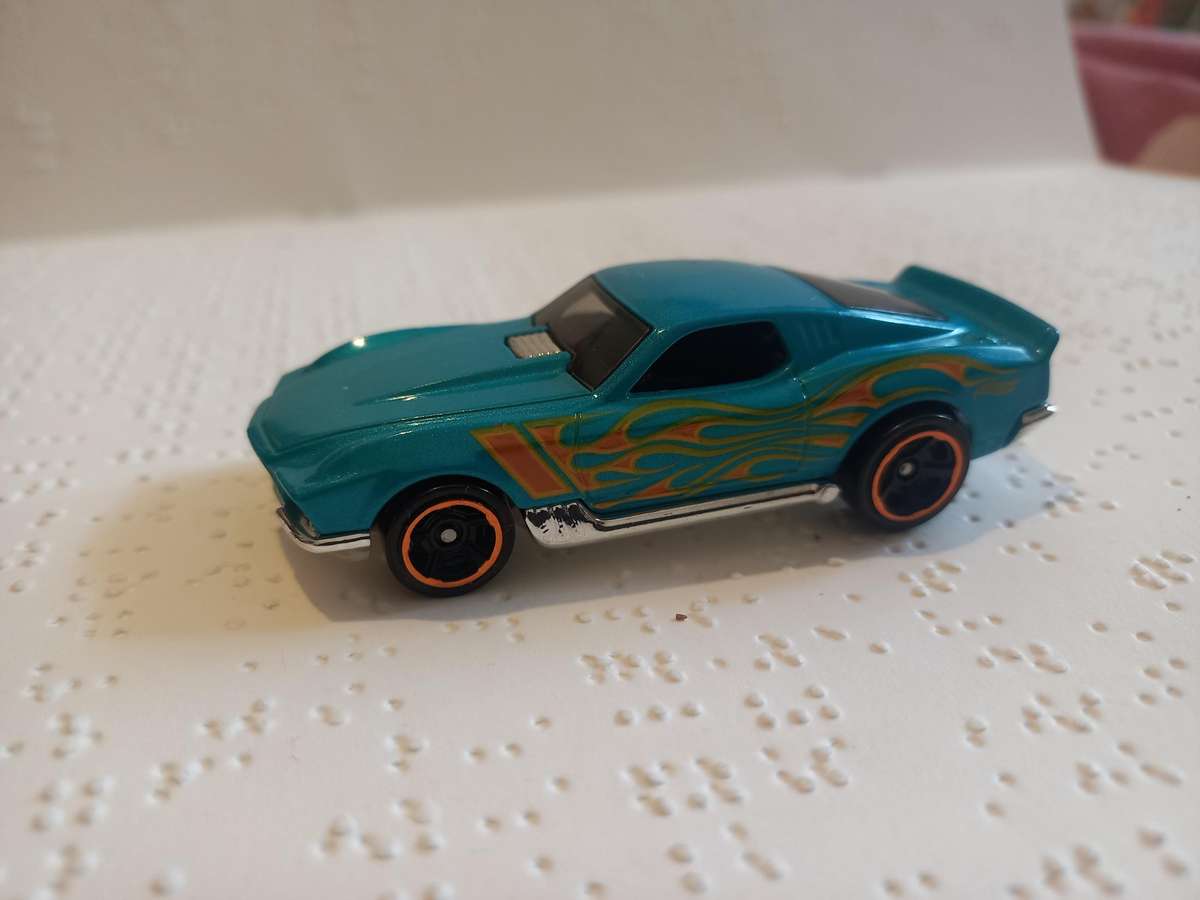 Hotwheels Boulevard Bruiser