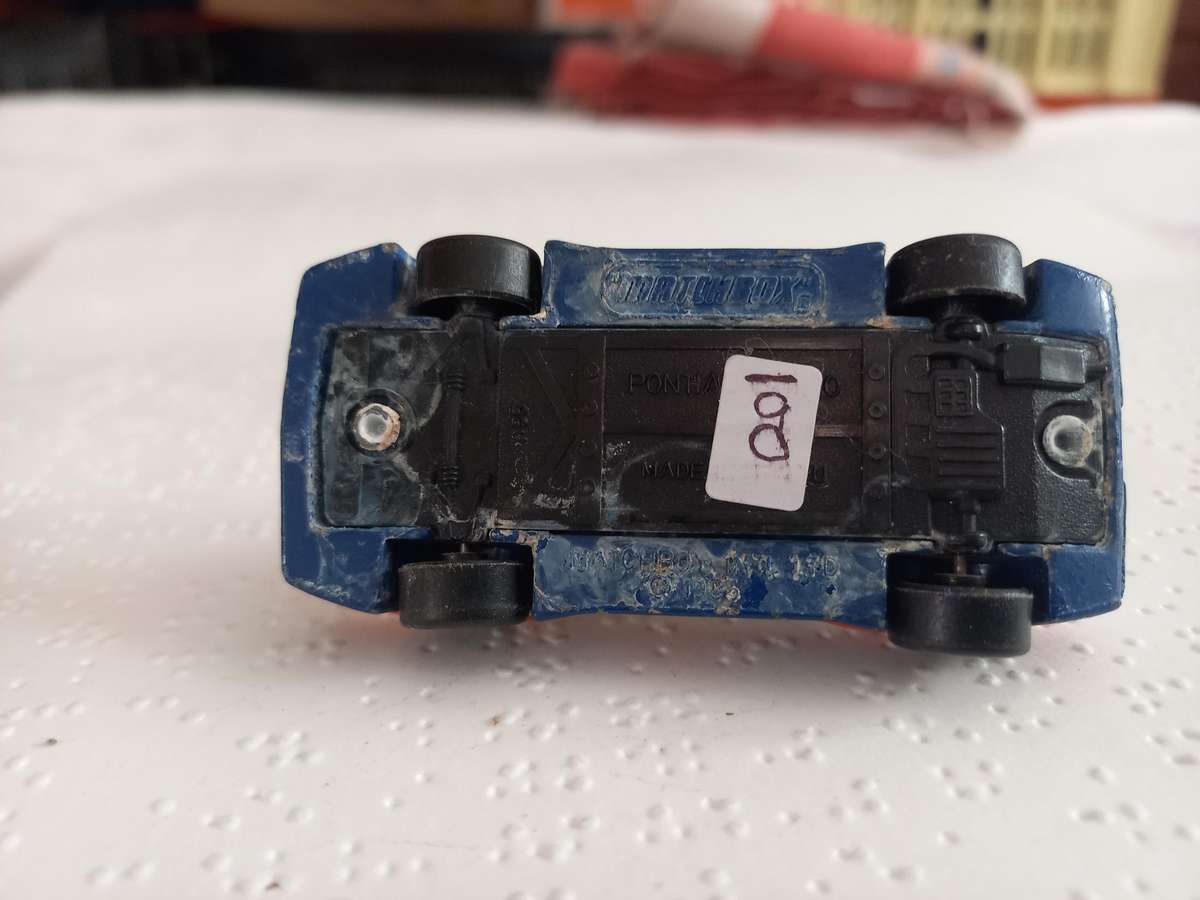 Matchbox Pontiac Fiero