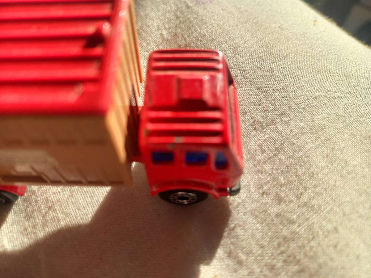 Matchbox  Mercedes Benz Container Truck - opening rear doors - extra pics loaded as per request