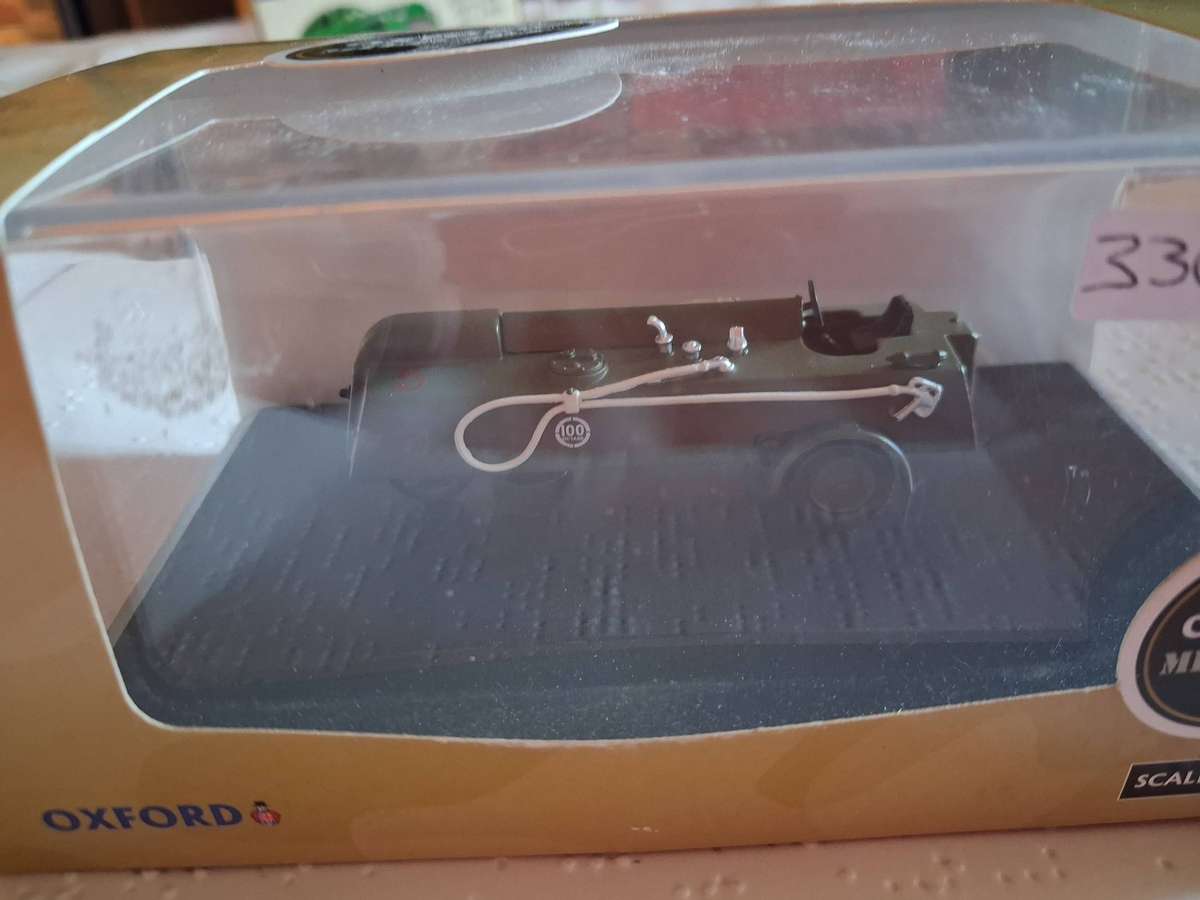 Oxford diecast Military 1/76 scale Thompso RAF Refueller