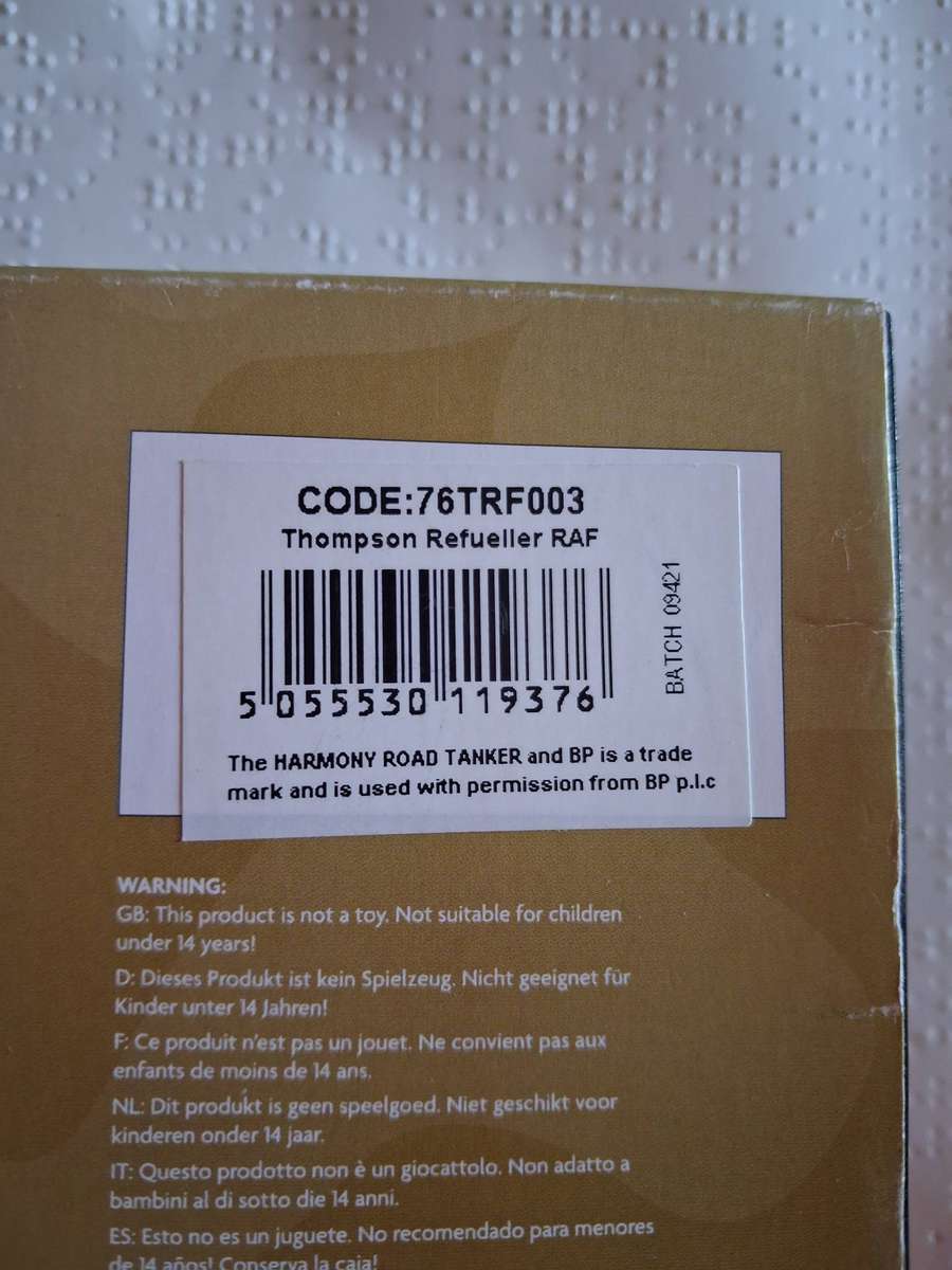 Oxford diecast Military 1/76 scale Thompso RAF Refueller