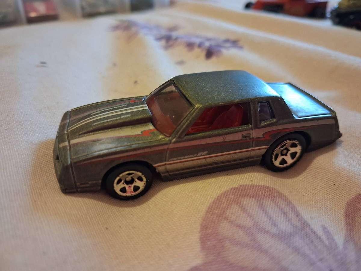 Hotwheels Chevrolet Monte Carlo