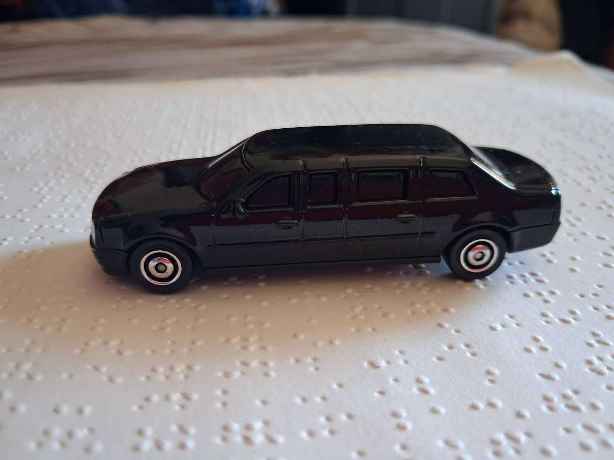 Matchbox Cadillac One - Obama Limo