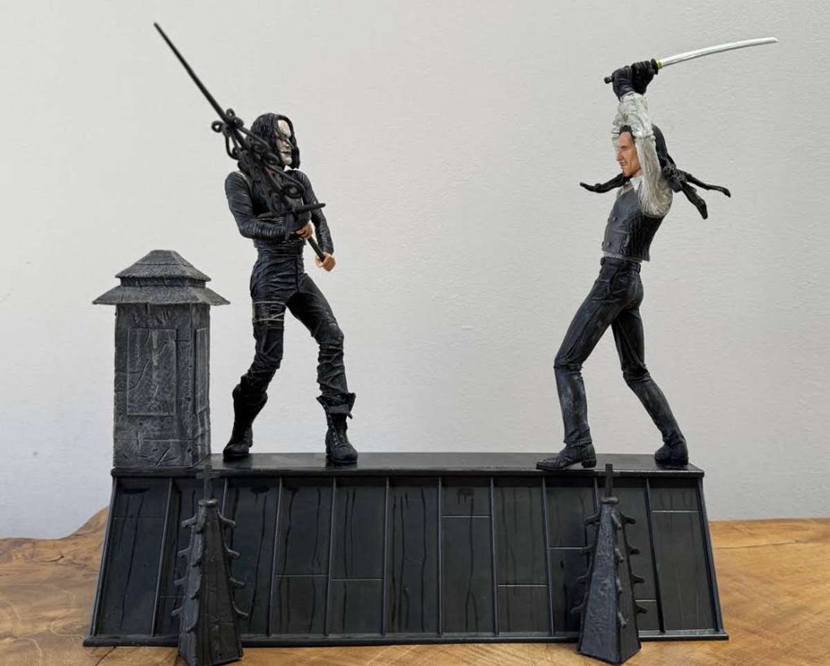 Comic Con Special - The crow roof top battle.