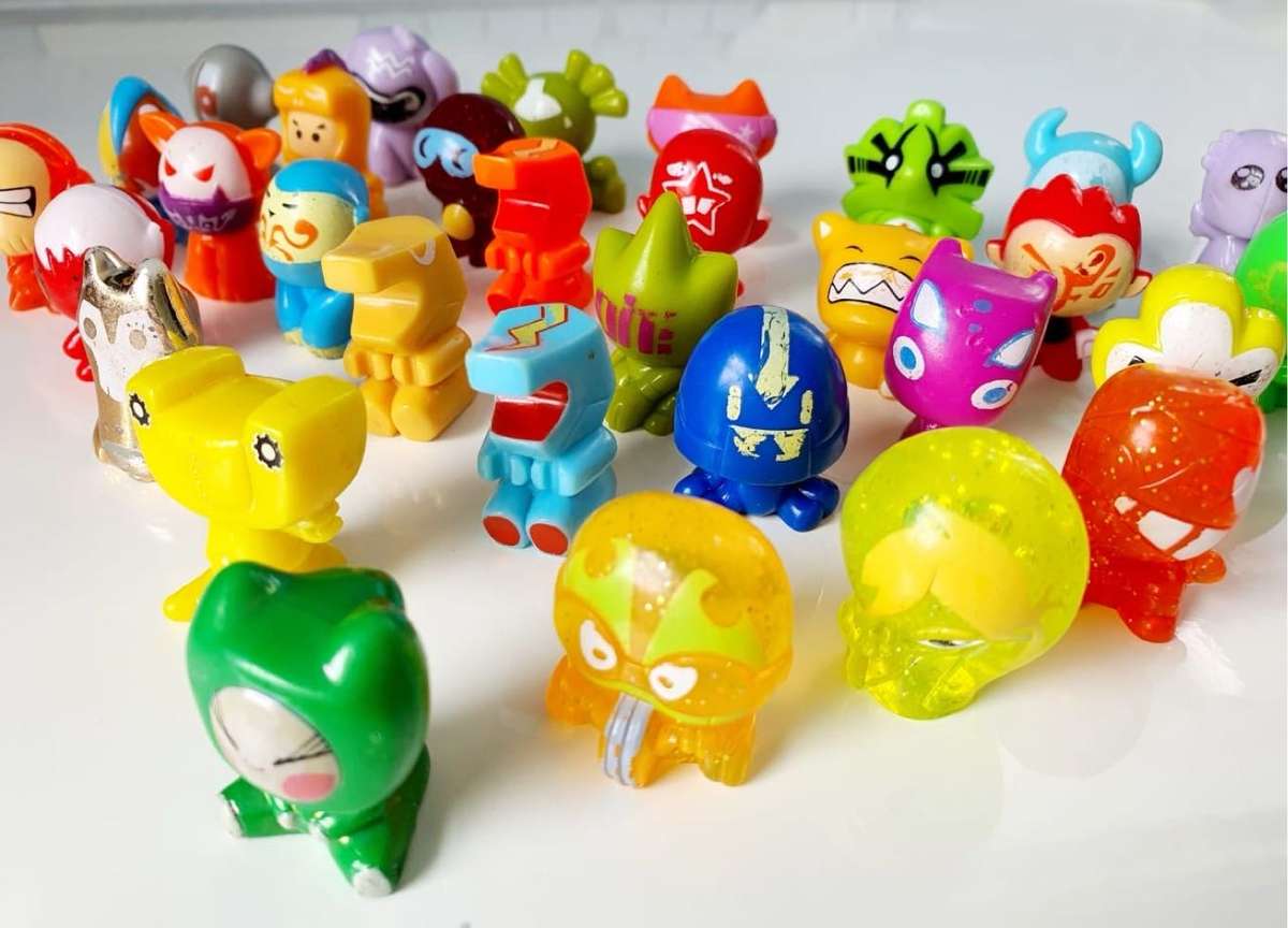 31 RARE GOGOS COLLECTOR FIGURES