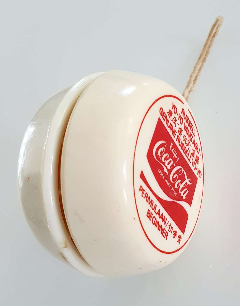GENUINE VINTAGE COCA-COLA RUSSELL YOYO - YANG ASLI