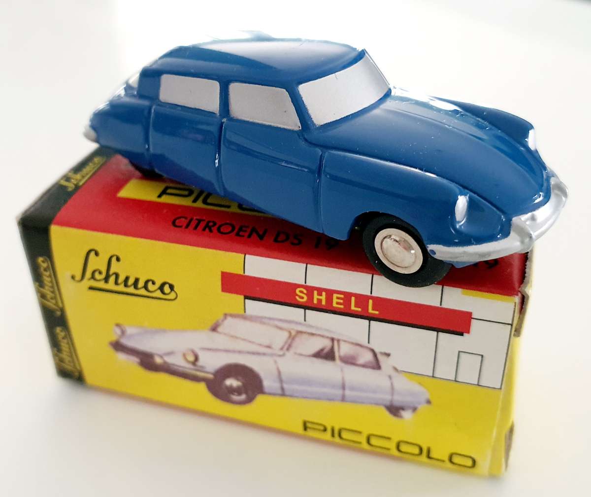 SCHUCO PICCOLO CITROEN DS 18 -  MARINE BLUE