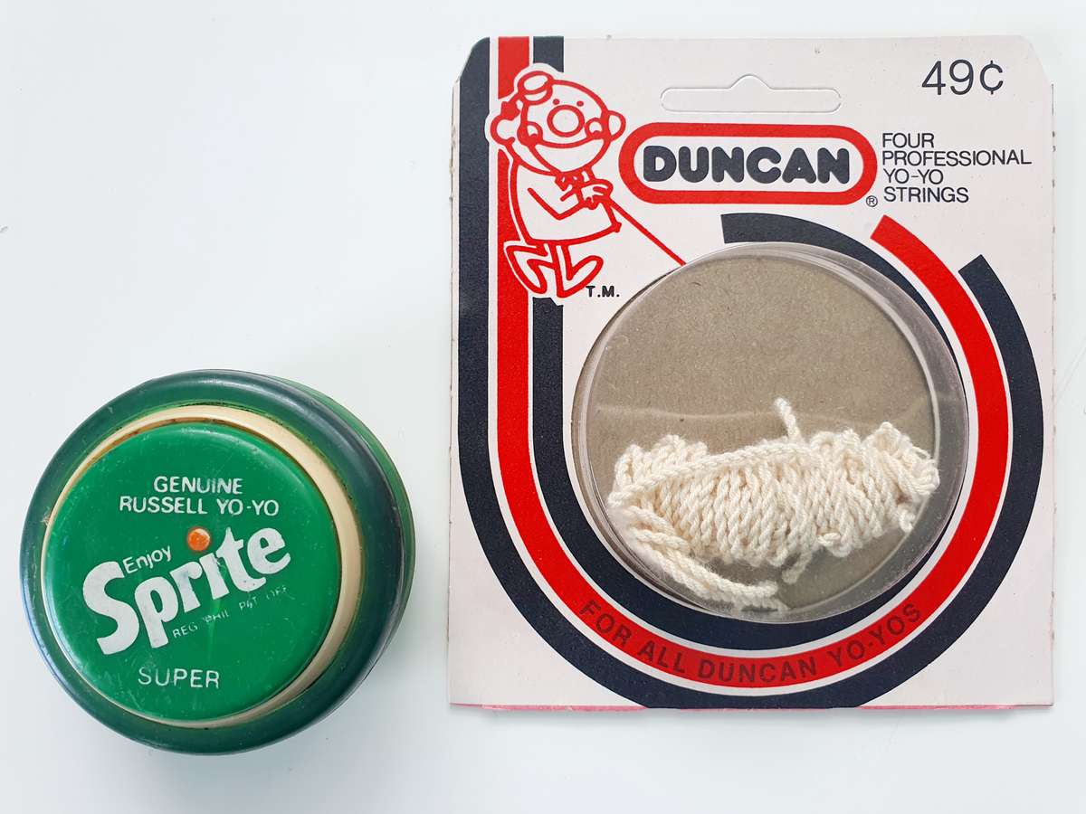 GENUINE VINTAGE SPRITE SUPER - RUSSELL YOYO + VIN. DUNCAN STRING
