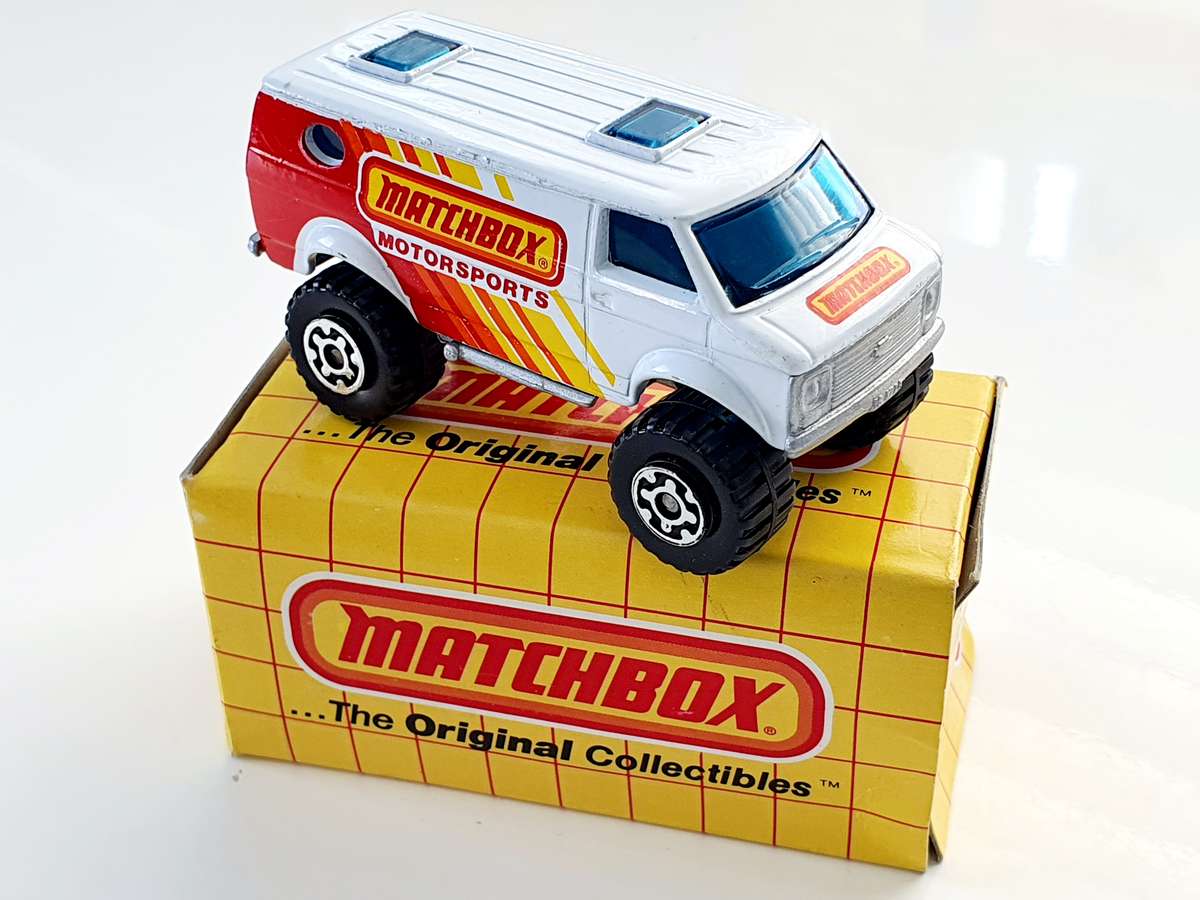 1981 MATCHBOX CHEVY VAN 4X4 - MADE IN MACAU - 43 YEARS OLD