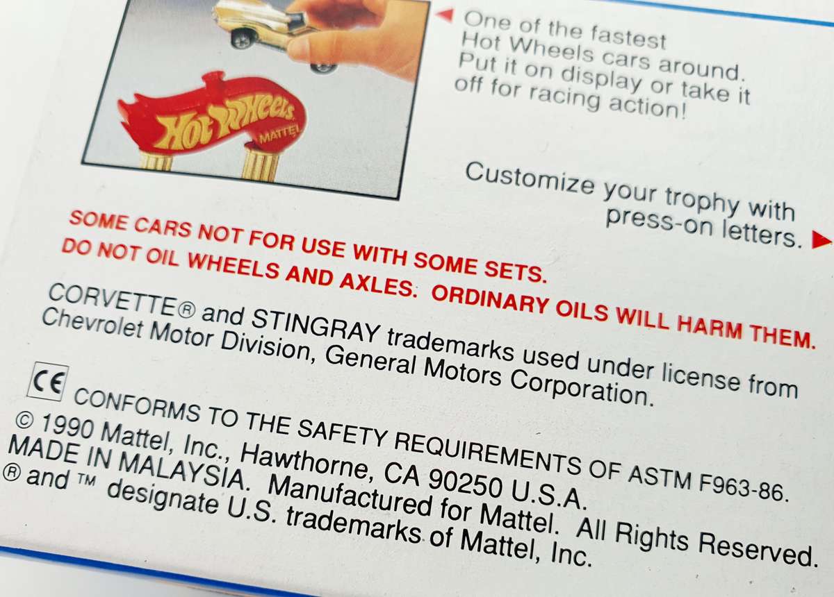 1990 HOT WHEELS MATTEL - BILLIONTH EDITION - GOLDEN 68 CORVETTE STINGRAY