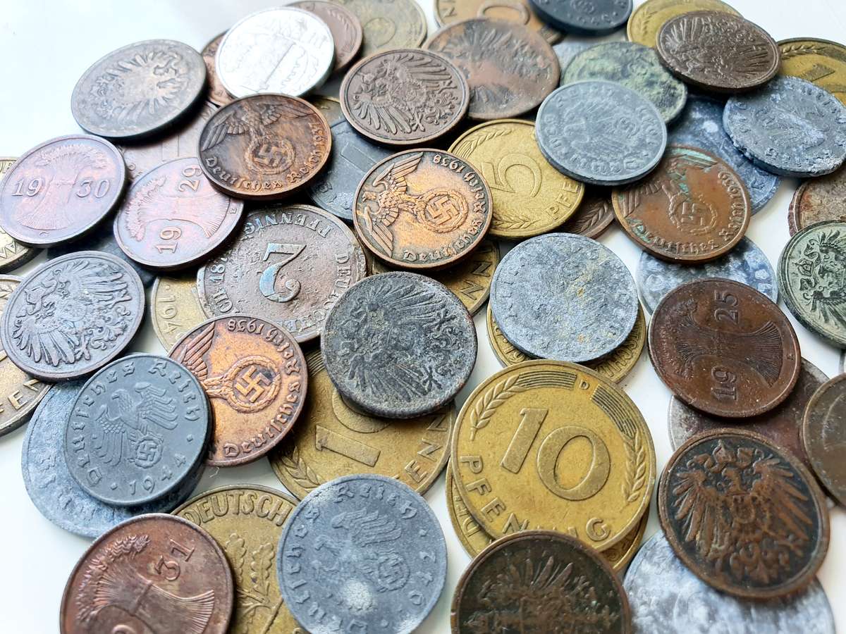 DEUTSCHES REICH PFENNIG MIXED LOT - SWASTIKA
