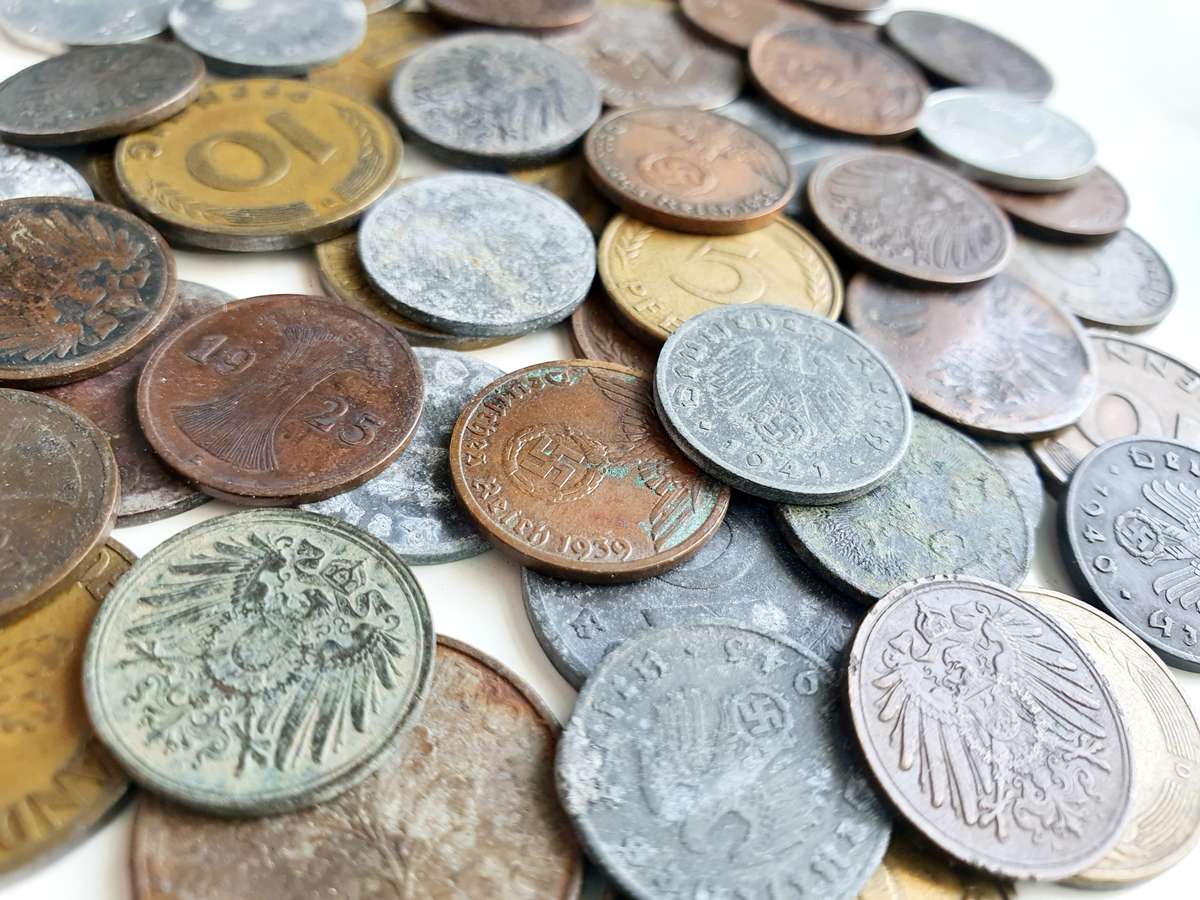 DEUTSCHES REICH PFENNIG MIXED LOT - SWASTIKA