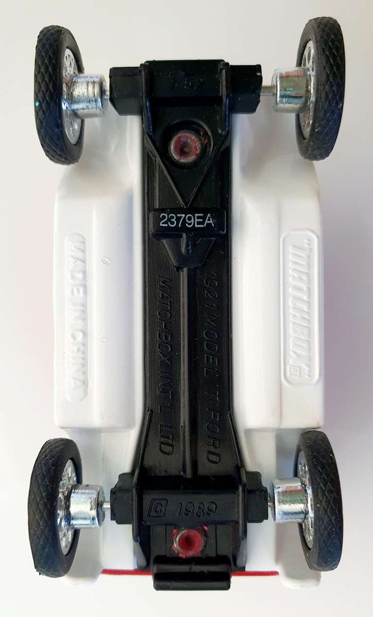 2 x MATCHBOX COCA COLA COLLECTIBLES - 1921 FORD MODEL T & 1933 FORD COUPE - EXCELLENT FIND