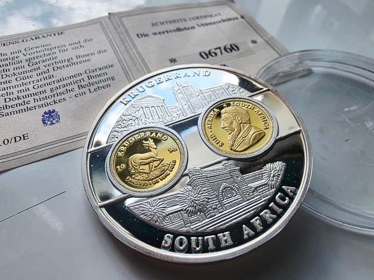 KRUGERRAND SOUTH AFRICA - EXCELLENT CONDITION - IN CAPSULE WITH CERTIFICATE - RARE