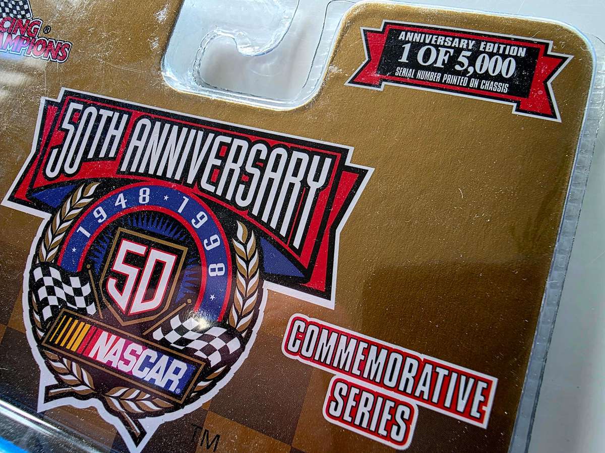 1998 LTD. ED. RACING CHAMPIONS - NASCAR GOLD - COMMEMORATIVE SERIES - PREMIER DIE CAST