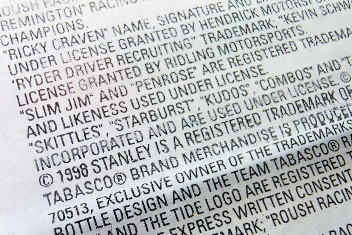 1998 LTD. ED. RACING CHAMPIONS - NASCAR GOLD - COMMEMORATIVE SERIES - PREMIER DIE CAST