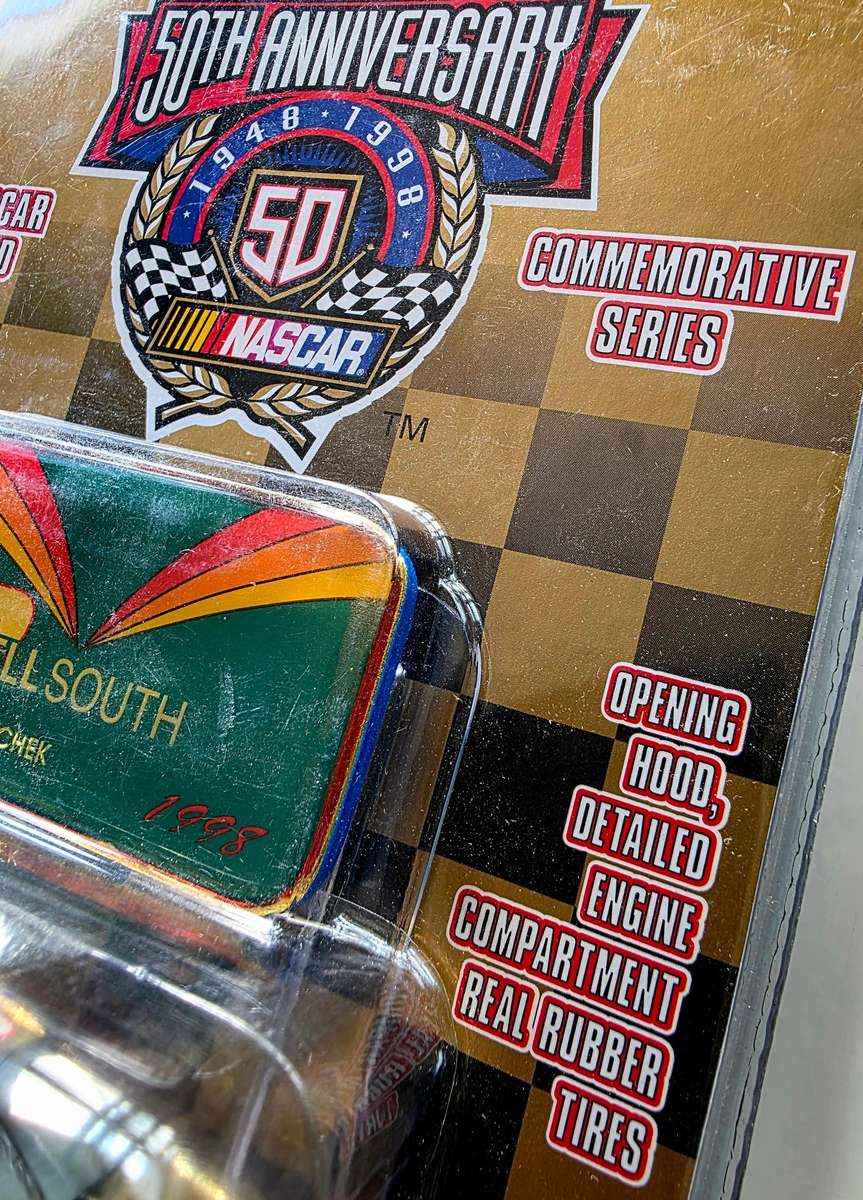 1998 LTD. ED. RACING CHAMPIONS - NASCAR GOLD - COMMEMORATIVE SERIES - PREMIER DIE CAST