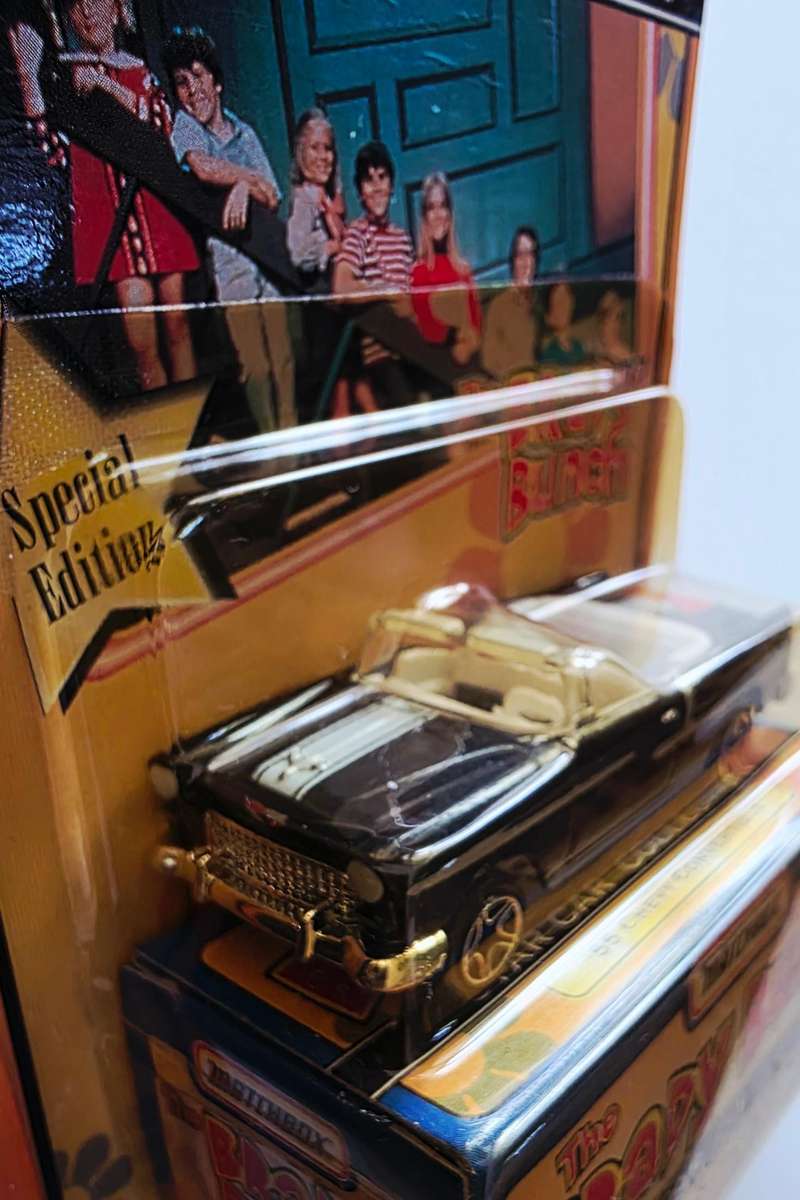 1998 MATTEL MATCHBOX - SPECIAL EDITION - THE BRADY BUNCH  - 55 CHEVY CONVERTIBLE