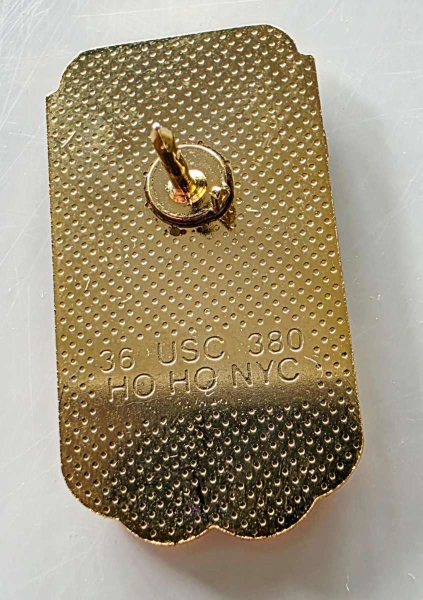 12 x VINTAGE COCA-COLA - LAPEL PINS - TOP LOT - HIGHLY COLLECTIBLE