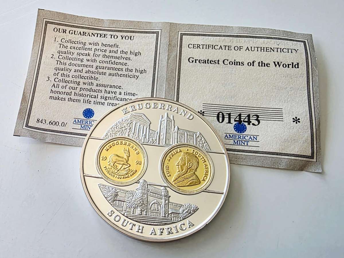 KRUGERRAND SOUTH AFRICA - MOST CLEANEST I HAVE SEEN - IN CAPSULE WITH CERTIFICATE - RARE