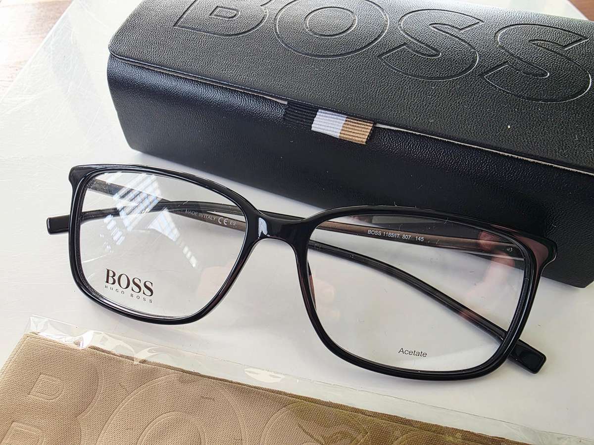 HUGO BOSS - AUTHENTIC DESIGNER EYEWEAR - 1185/ IT 807 - RETAIL R4500.00