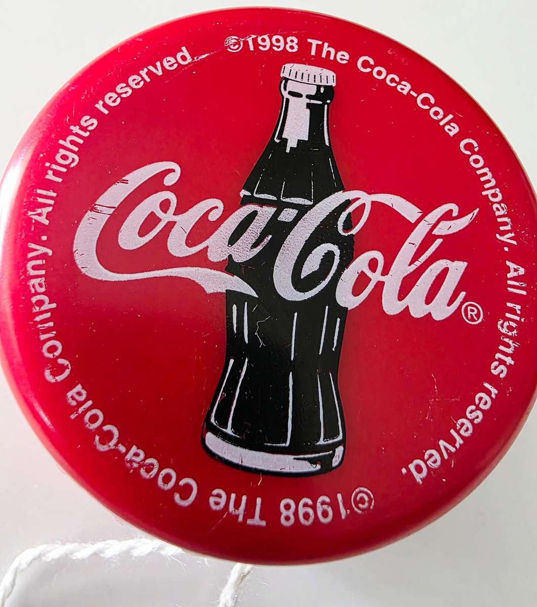 1998 ORIGINAL COCA-COLA BOTTLE CAP YOYO - GORGEOUS BRIGHT BLOOD RED