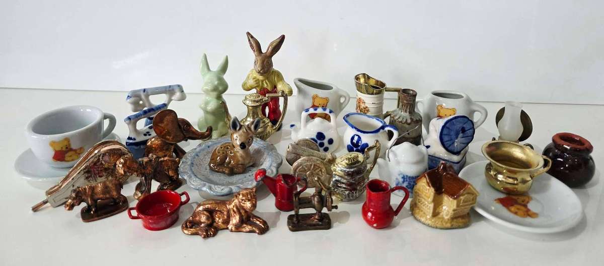 Premium Vintage Mixed-Metal & Ceramic Printers Tray Miniatures