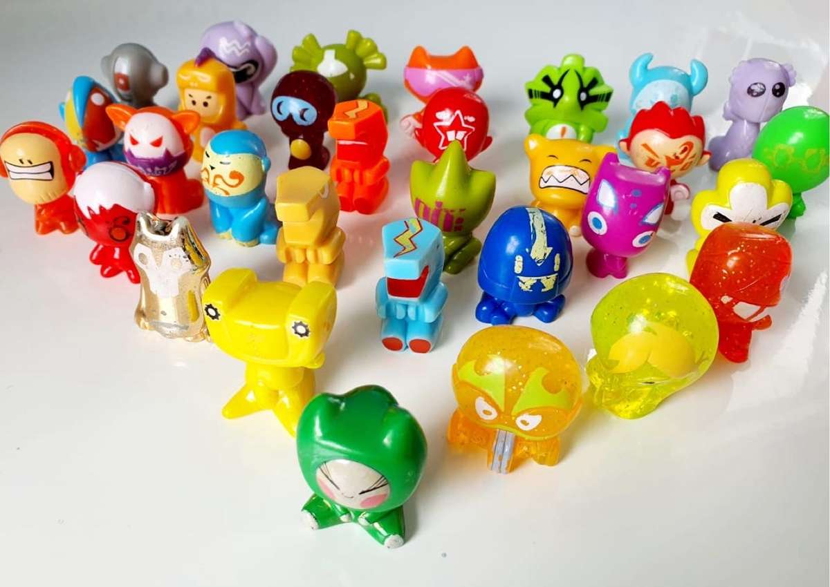 31 RARE GOGOS COLLECTOR FIGURES