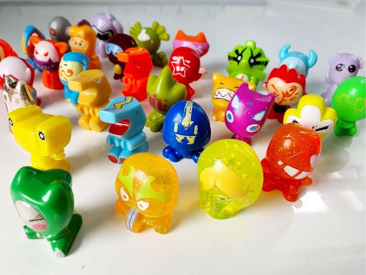 31 RARE GOGOS COLLECTOR FIGURES