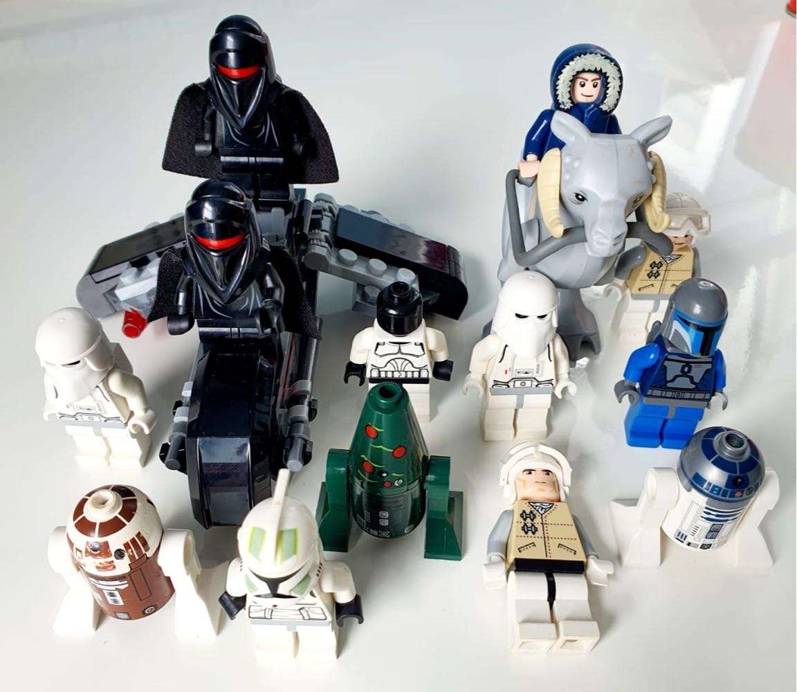 LOT OF ORIGINAL STAR WARS LEGO MINIATURE FIGURINES + TOOLS
