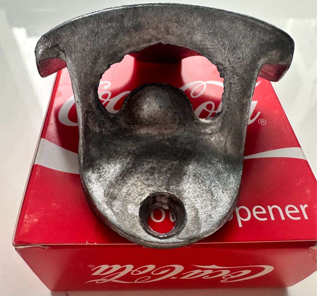 VINTAGE STYLE COCA COLA RUSTIC WALL MOUNT BOTTLE OPENER - IN ORIGINAL COCA COLA BOX