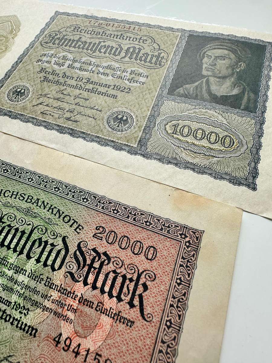 2 GERMAN REICHS BANKNOTEN 1922/23 - EXCLLENT CONDITION - MORE THAN 100 YEARS OLD