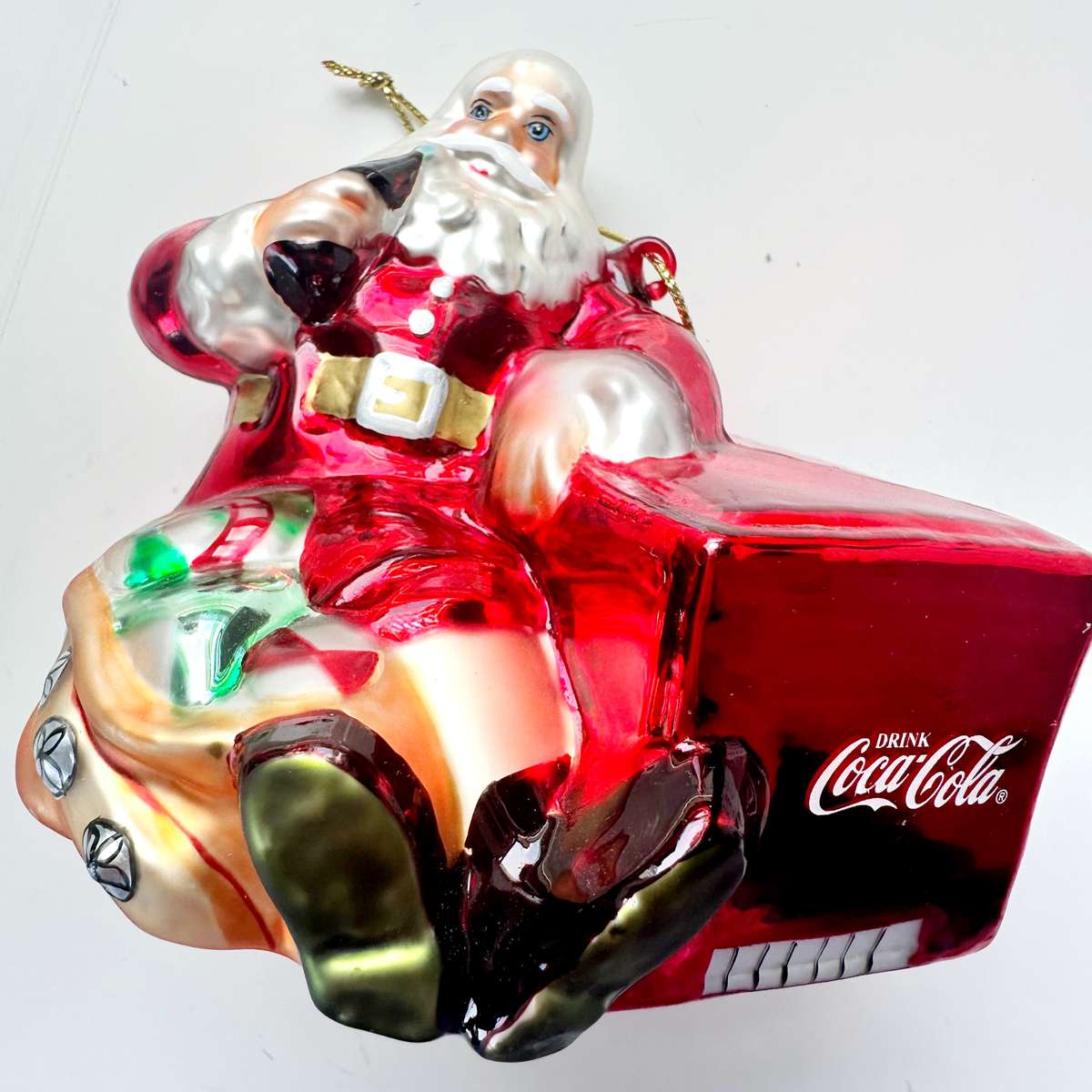 2 X STUNNING COCA COLA ORNAMENTS - 1 TRIM A TREE COLLECTION AND 1 GLASS-BLOWN CAVANAGH'S - CRAZY