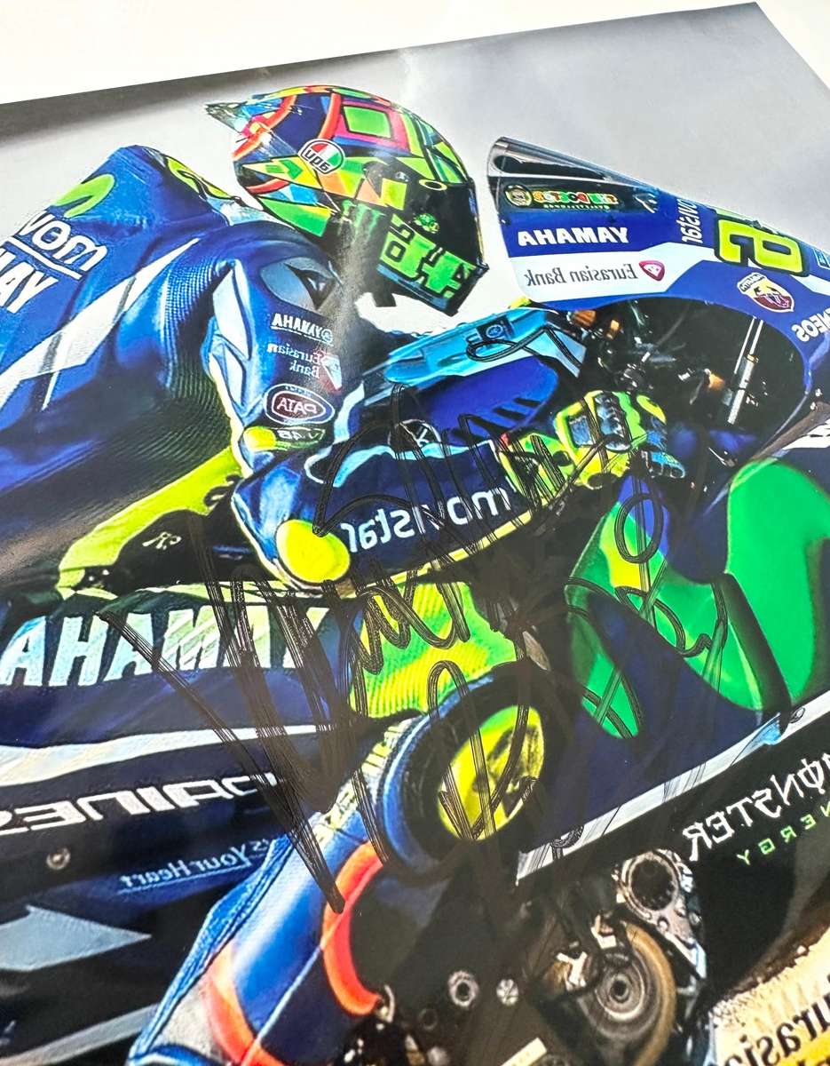 VALENTINO ROSSI - AUTHENTIC AUTOGRAPH - 100% ORIGINAL - WITH COA