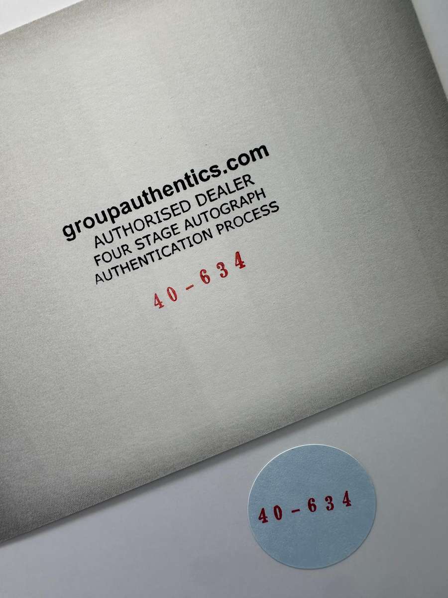 GORDON RAMSAY - AUTHENTIC AUTOGRAPH - 100% ORIGINAL - WITH COA - HARD TO GET