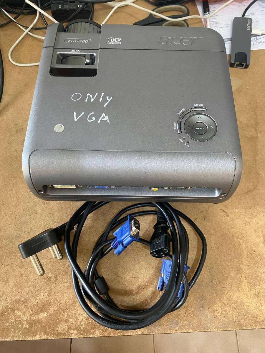 Acer XD1270D Projector