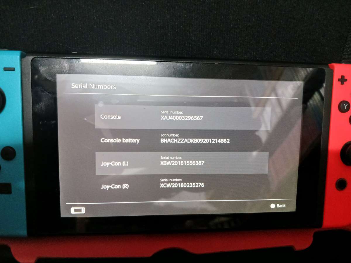 Unpatched Nintendo Switch console with Nintendo Switch sports cartridge