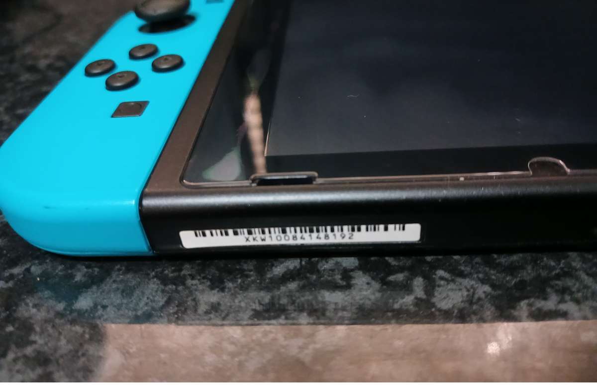 Nintendo Switch V2 Console