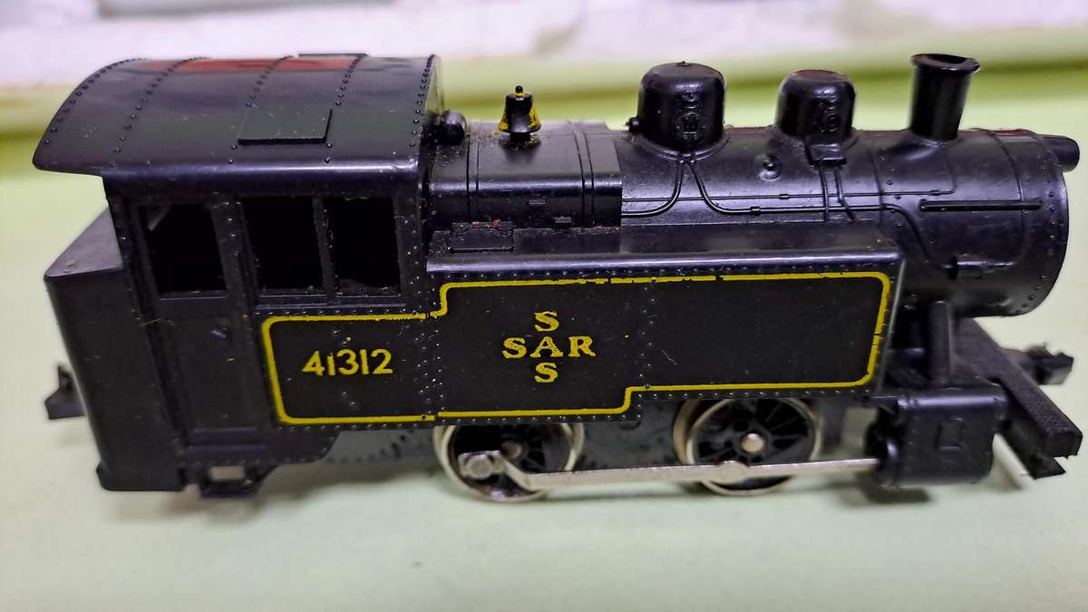 LIMA SAR Train Set (Locomotive with 3 petrol tankers) BOXED