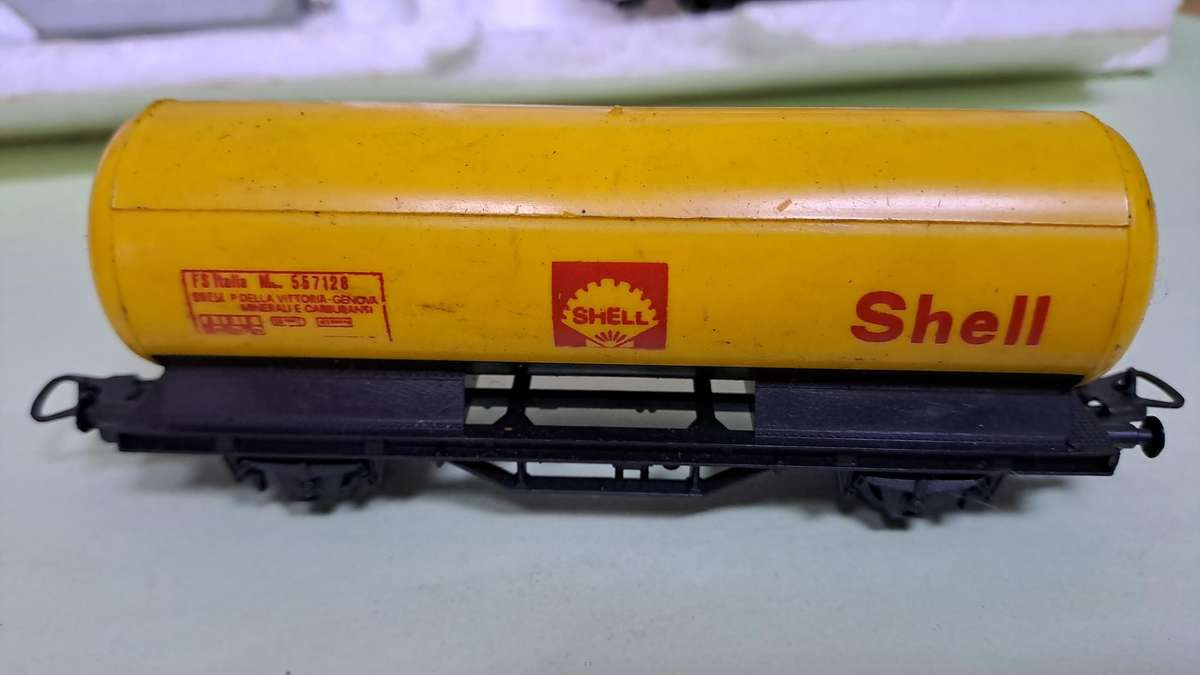 LIMA SAR Train Set (Locomotive with 3 petrol tankers) BOXED