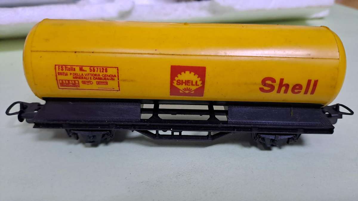 LIMA SAR Train Set (Locomotive with 3 petrol tankers) BOXED