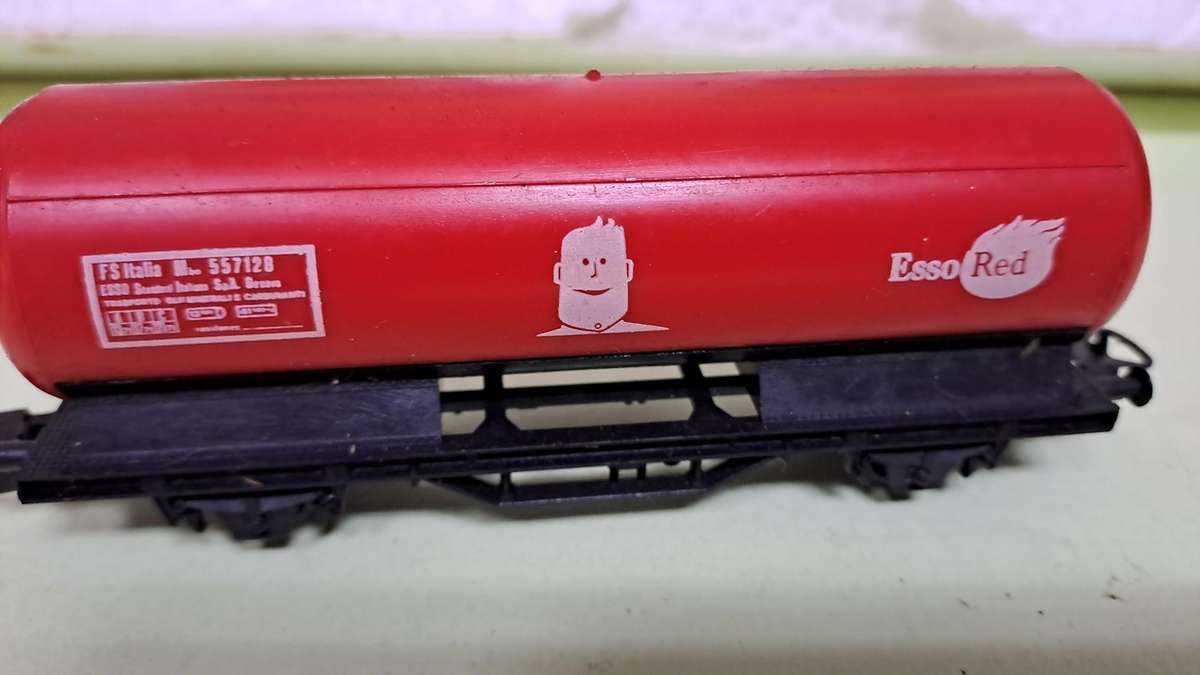 LIMA SAR Train Set (Locomotive with 3 petrol tankers) BOXED