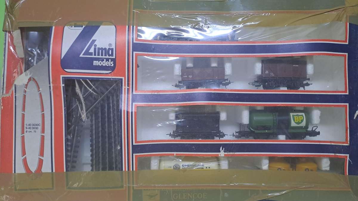 LIMA SAR Train Set (Locomotive with 6 goods wagons) BOXED