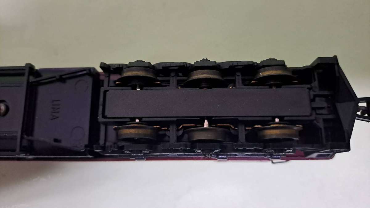 LIMA HO: SAR "Trans Karoo" Class 34 Diesel Loco in New Boxed Operational condition.