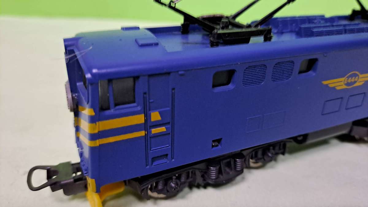 LIMA SAR Blue Train Locomotive UNBOXED