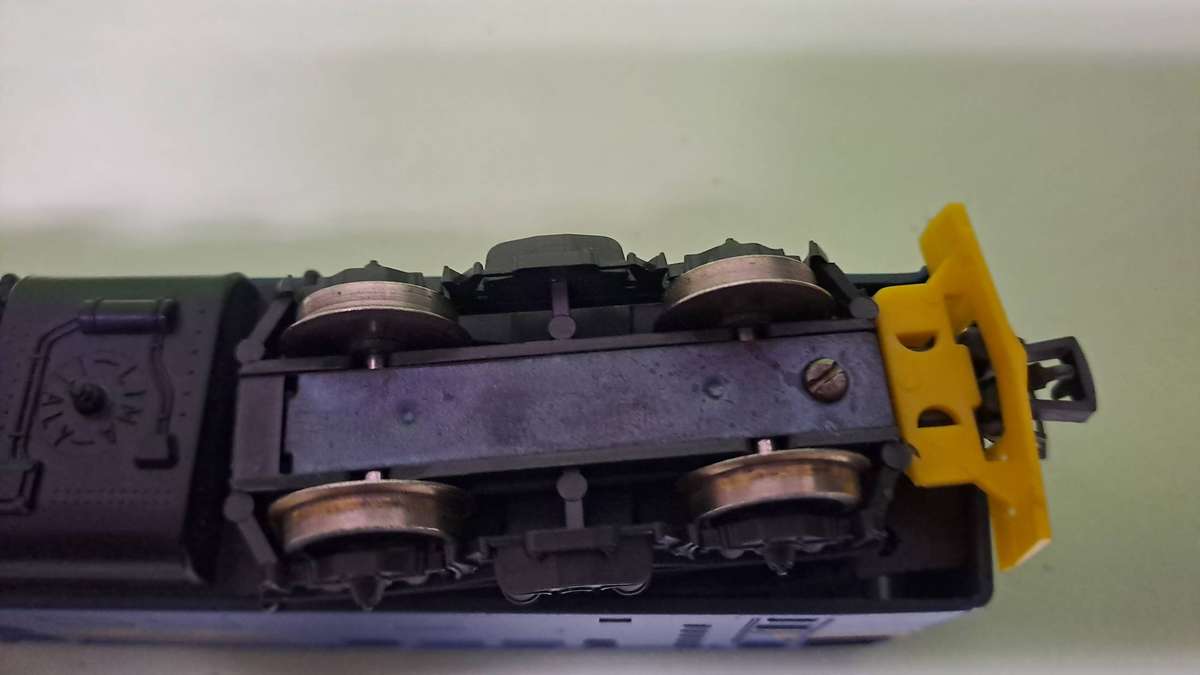 LIMA SAR Blue Train Locomotive UNBOXED